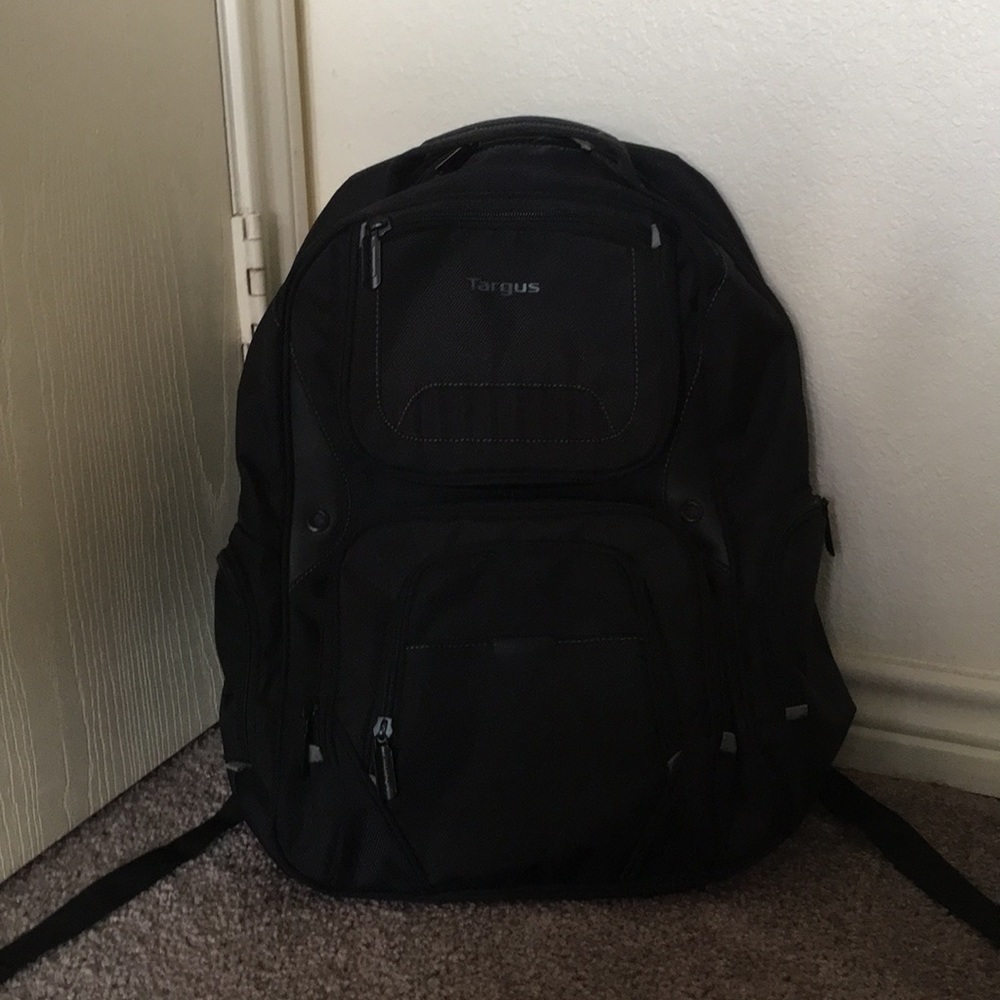 Targus Legend Iq 16” Laptop Backpack